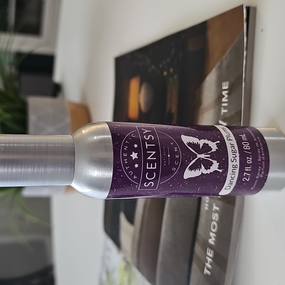Scentsy Dancing Sugar Plums Room Spray